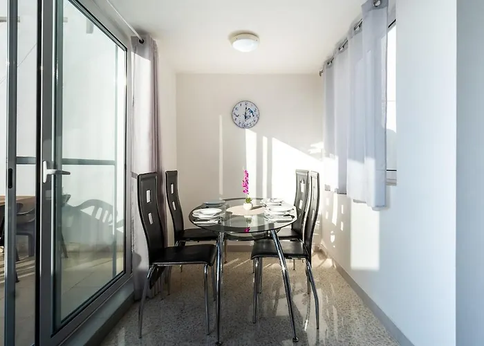 Velvet Sunset Penthouse Is-Sellum