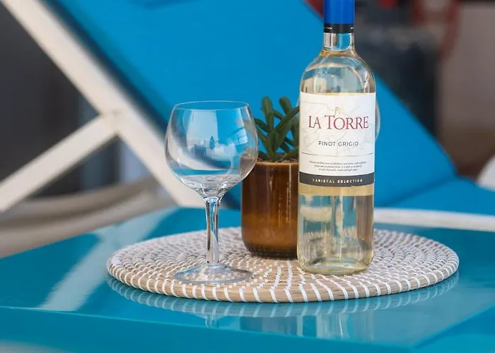 Velvet Sunset Penthouse * Is-Sellum